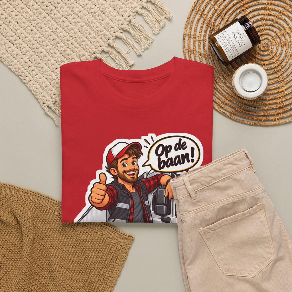 OP DE BAAN! Unisex T-shirt | De Vrachtwagenchauffeur | VlaamseKracht®