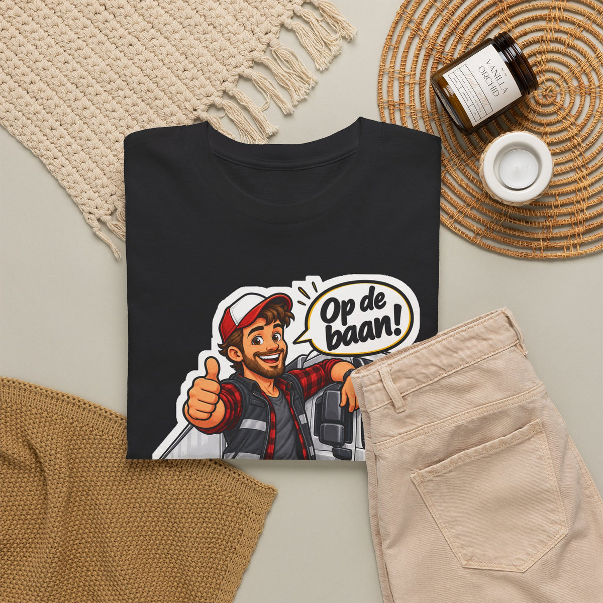 OP DE BAAN! Unisex T-shirt | De Vrachtwagenchauffeur | VlaamseKracht®