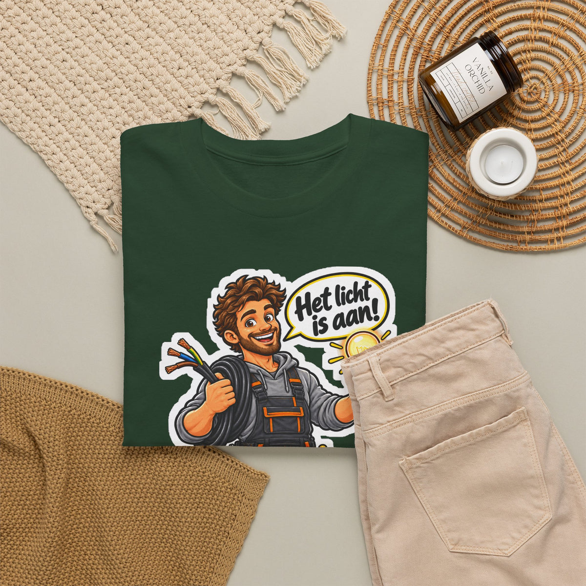 HET LICHT IS AAN! Unisex T-shirt | De Elektricien | VlaamseKracht®