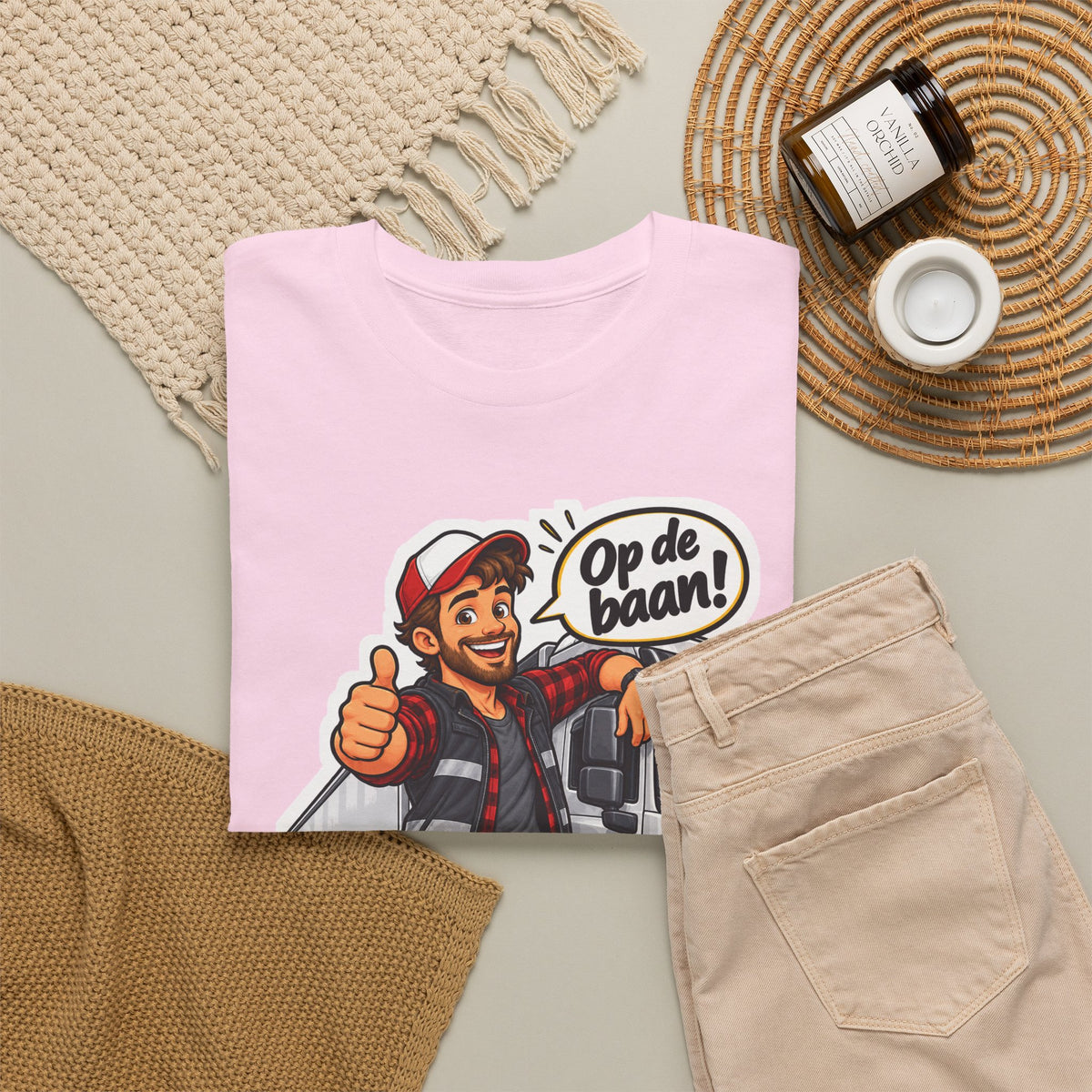 OP DE BAAN! Unisex T-shirt | De Vrachtwagenchauffeur | VlaamseKracht®